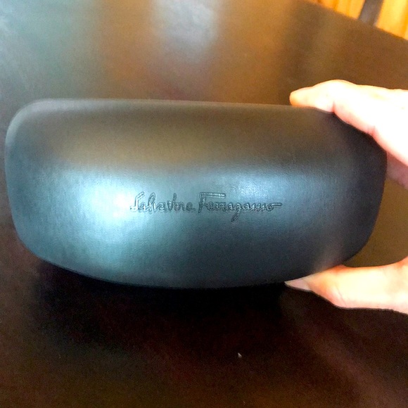 Salvatore Ferragamo sunglasses - Picture 7 of 8